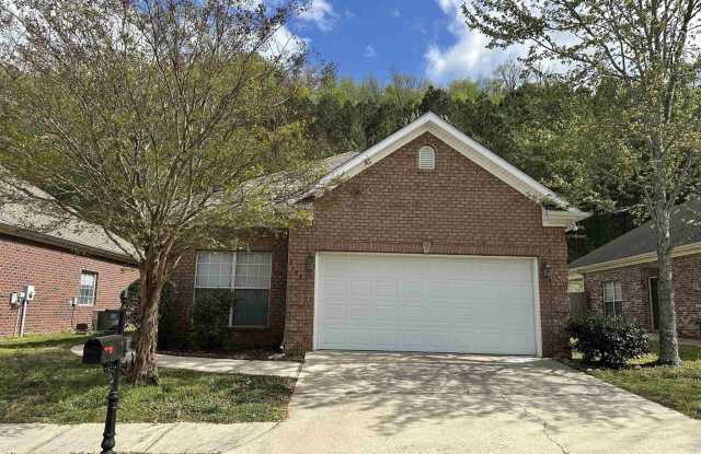 1103 CASTLEMAINE DRIVE