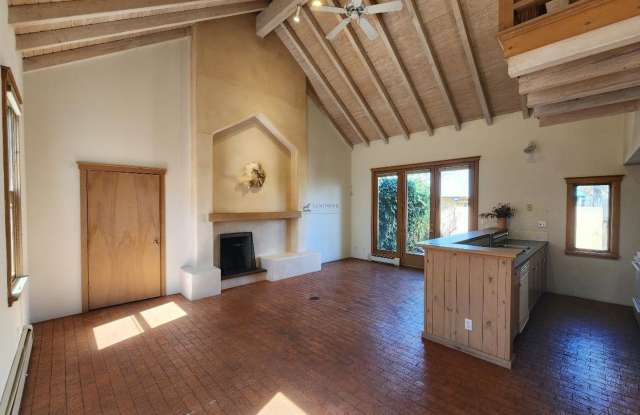 244 Casados St #6