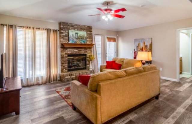 Photo of 6308 S 1st Pl