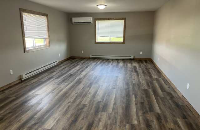 650 Luiken Street - 2