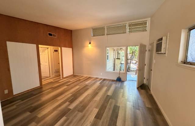 1334 N Stockton St