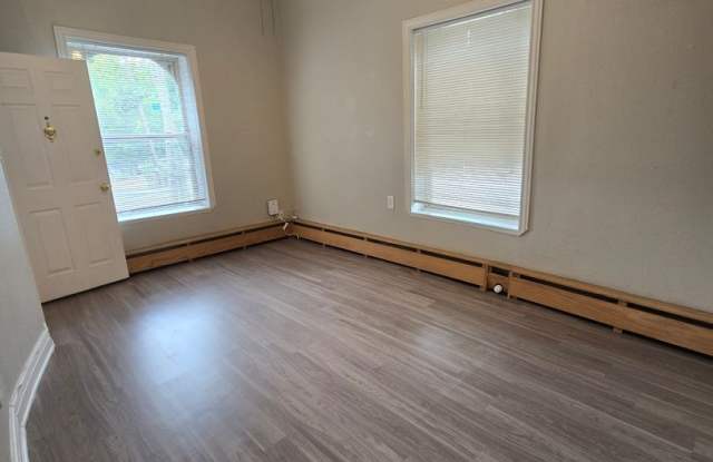 Photo of Move-In Ready Highlands Condo — Updated, Inviting  $250 Off Your First Month!
