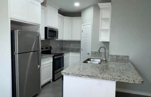 106 Olive Street, Apt B