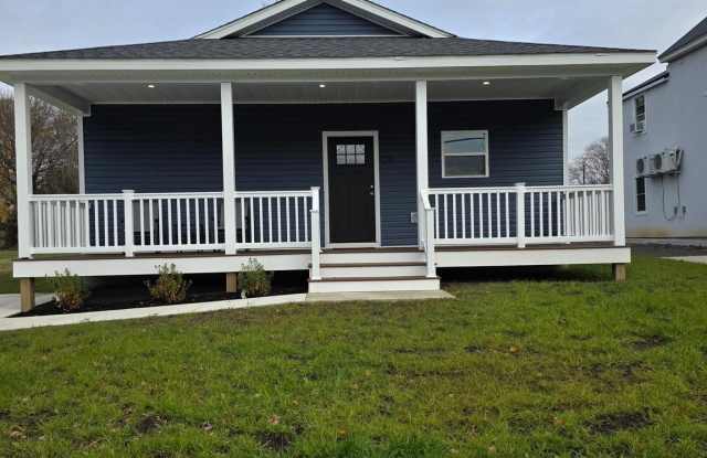 129 ROOSEVELT Avenue