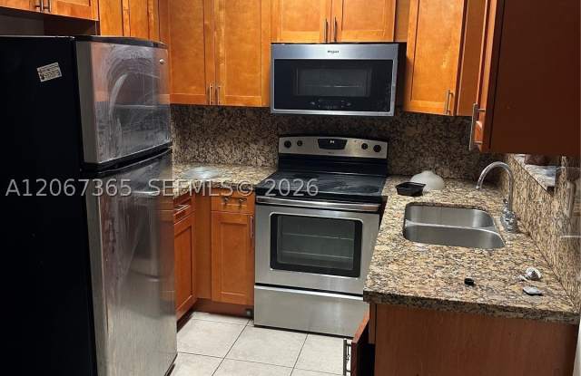 53 NW 169th St