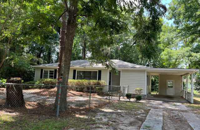 104 Moss Oak Drive - 104 Moss Oak Drive, Valdosta, GA 31601