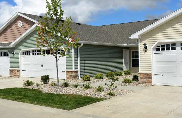 Photo of Redwood Perrysburg Woodmont Drive