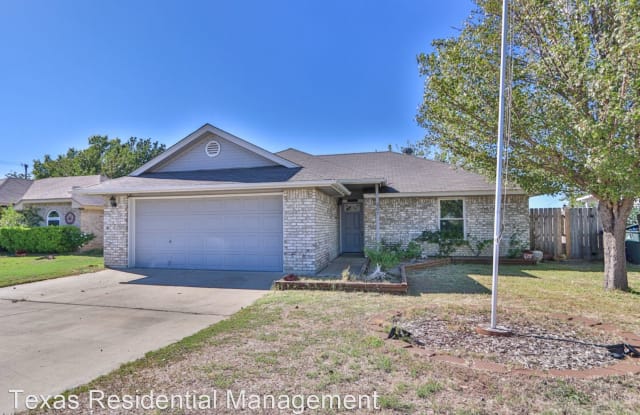 207 Robertstown Road - 207 Robertstown Road, Copperas Cove, TX 76522