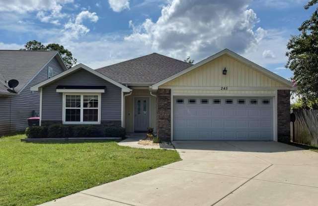 Photo of 245 Woodlawn Court