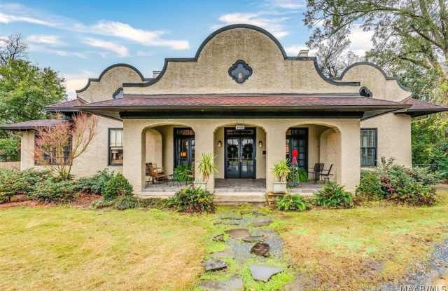 1432 WOODLEY Road