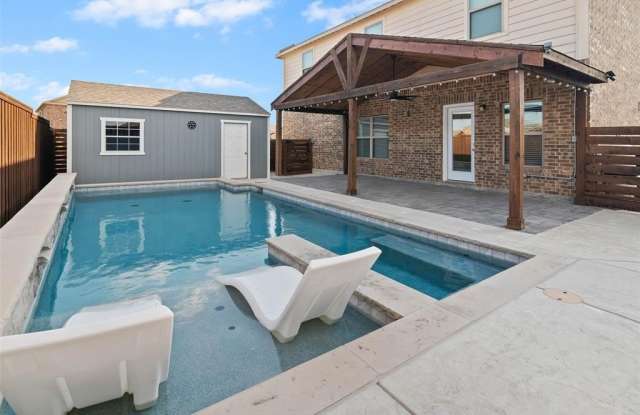 3004 Cliffview Drive