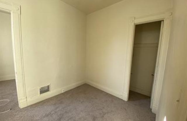 819 North Townsend Street - 4