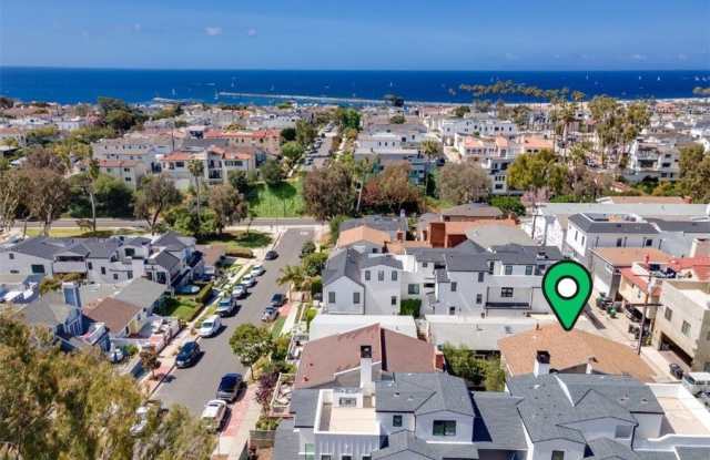 415 Heliotrope Avenue 1/2