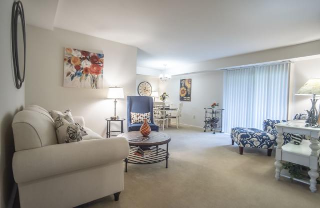 Photo of Hunt Club Apartments