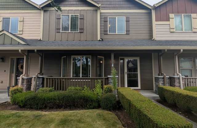 Townhouse for rent in Lacey!