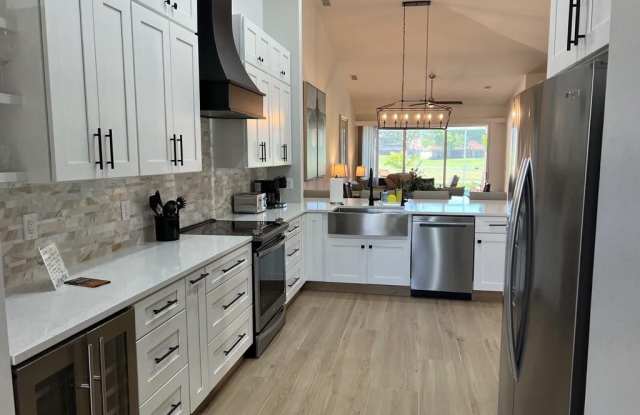 Photo of 6605 Castlelawn