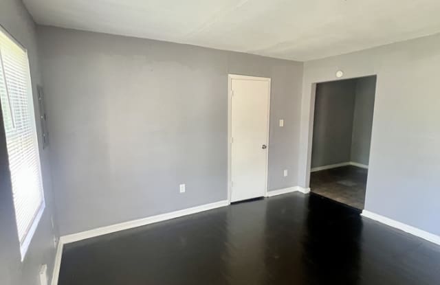 1051 Lagrange Avenue