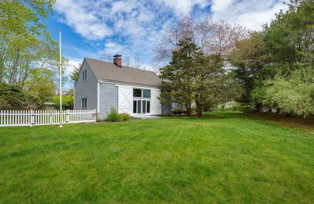 3 Remsen Lane