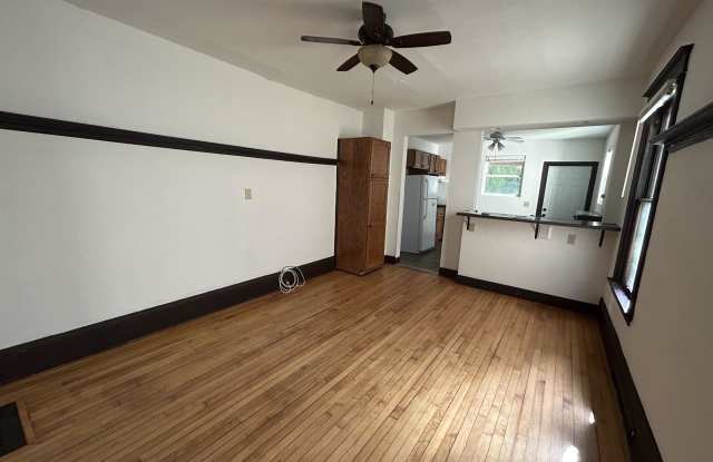 118 South Blair Street - 1