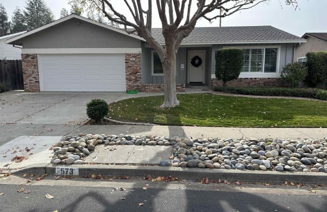 573 Junipero St - 573 Junipero Street, Pleasanton, CA 94566