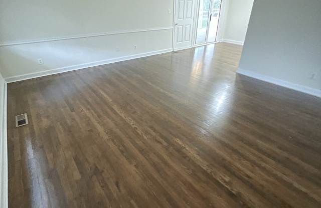 6617 Stagecoach St. Springfield, VA 22150