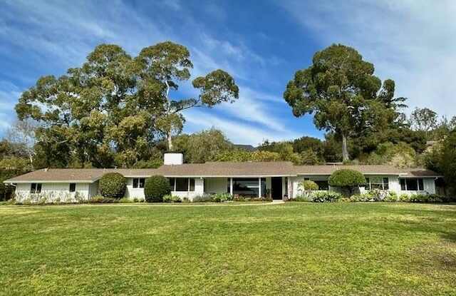 450 Santa Rosa Lane