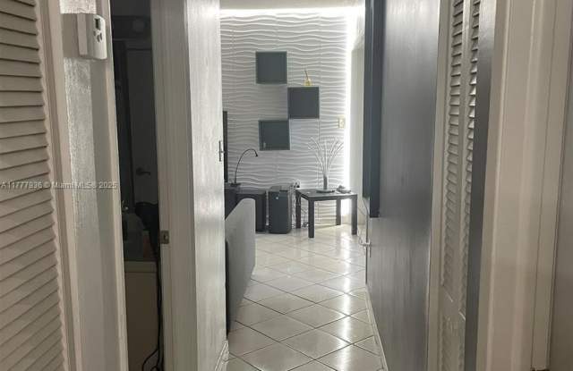 9445 Fontainebleau Blvd