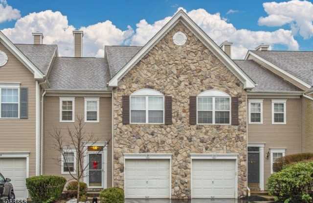 81 Dorchester Dr