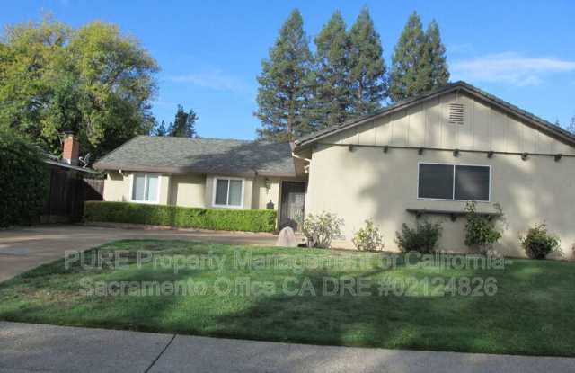 1406 Crestmont Ave
