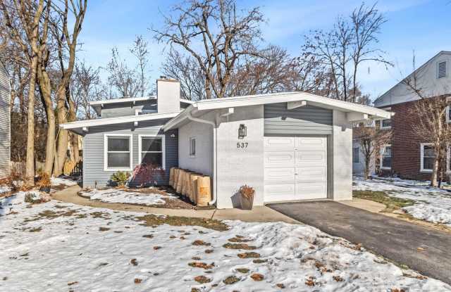 Photo of 537 County Line Road