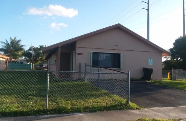 337 SW 14 Street - 337 Southwest 14th Street, Dania Beach, FL 33004