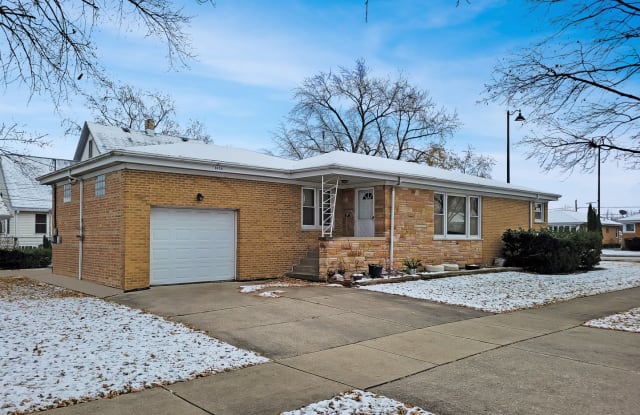 6958 W Howard Street - 6958 West Howard Street, Niles, IL 60714