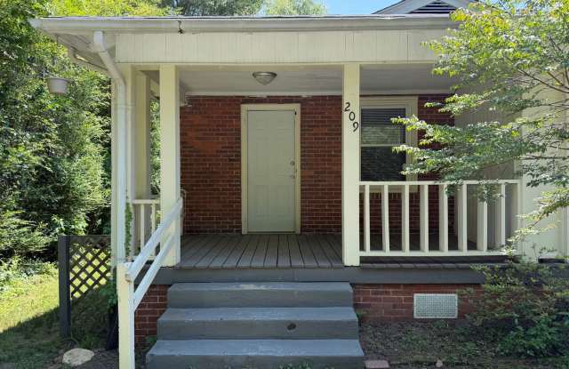 Swannanoa - Newly Renovated Beacon Village Cottage