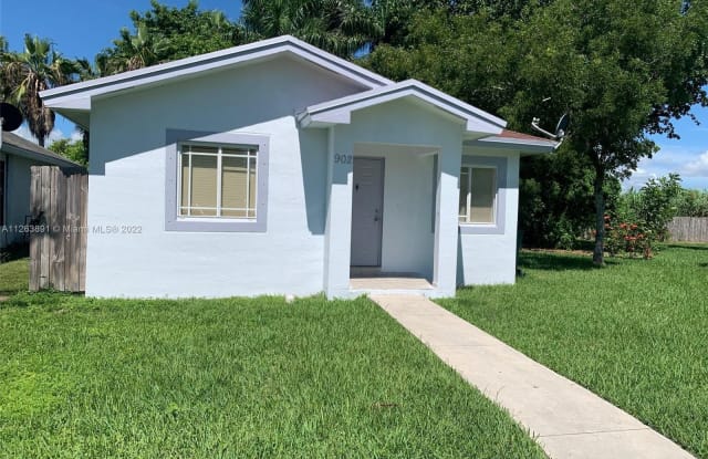 902 SW 9th Ct - 902 Southwest 9th Court, Florida City, FL 33034