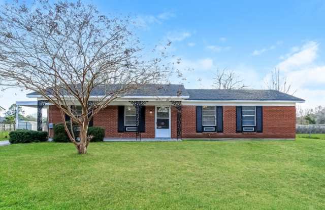 1812 Formosa Drive