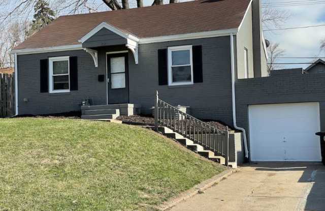 2521 Read Street