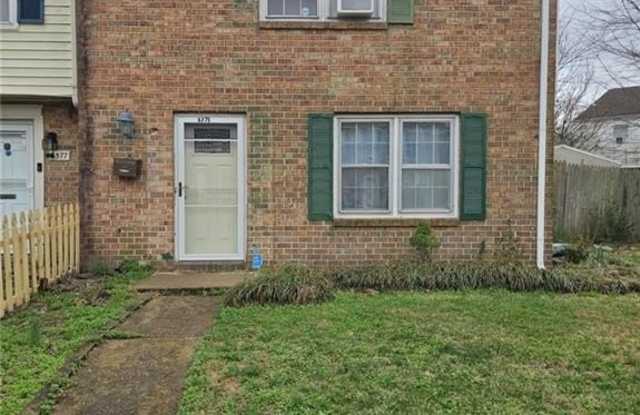 6575 Stoney Point N