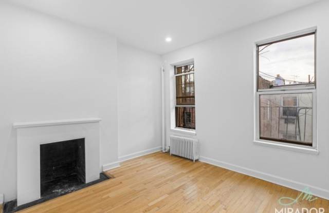 Photo of 332 East 9th Street