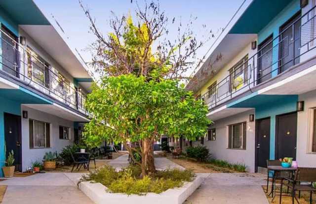 2727 Abbot Kinney Apartments, Venice CA
