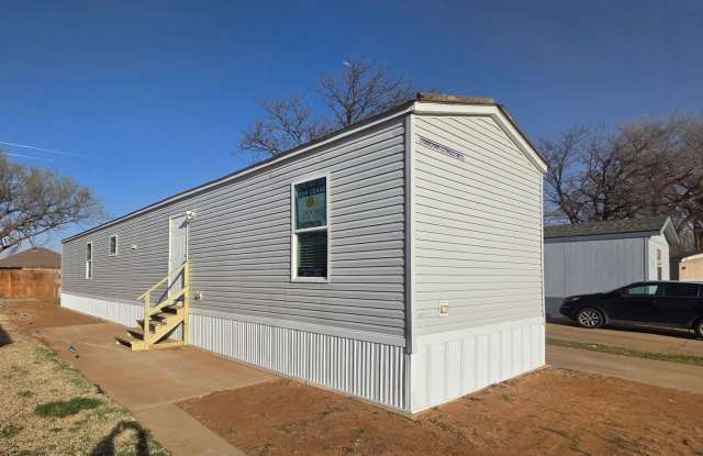 3/2 MOBILE HOME IN COMMANDER'S PALACE - FRENSHIP ISD
