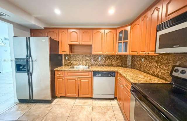 Photo of 7917 SW 104th St