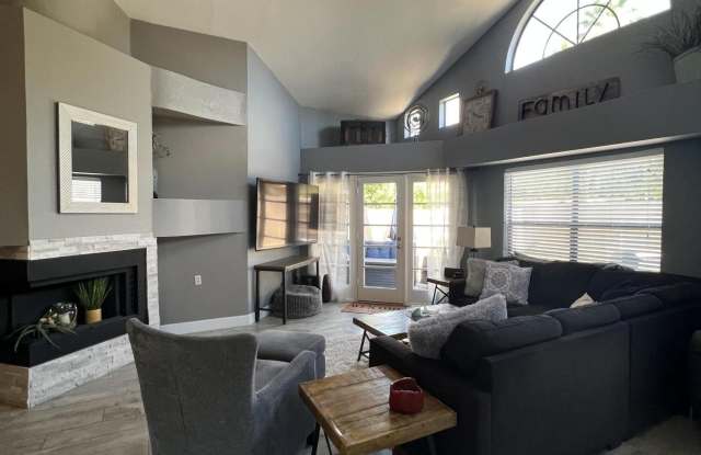 3534 E VERBENA Drive