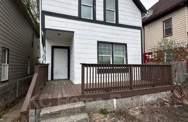 3519 Lexington Ave.