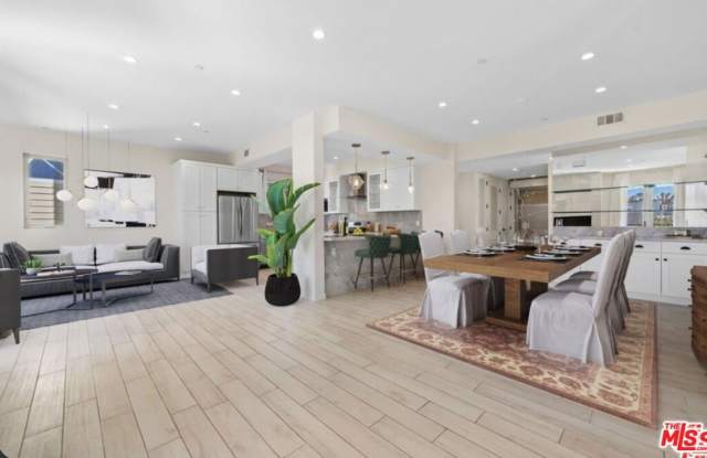 1654 Greenfield Ave unit: 301