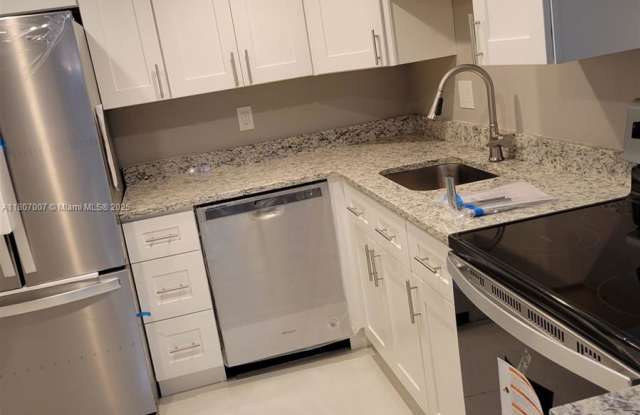 Photo of 470 Northwest 20th Street