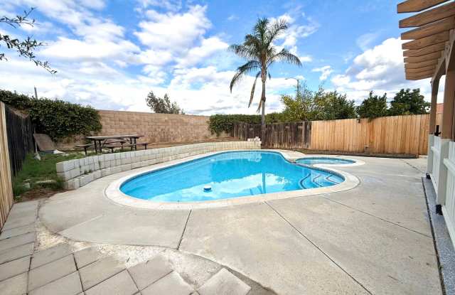 Photo of 3 Bedroom, 2 Bath Home in Moreno Valley for $2,850.00