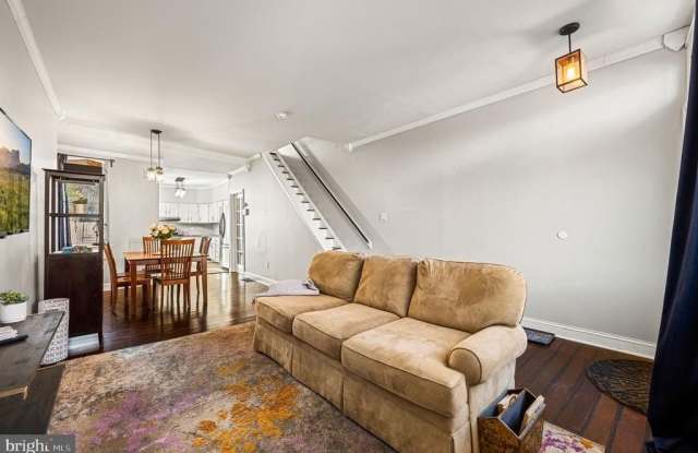 3936 SPRING GARDEN STREET