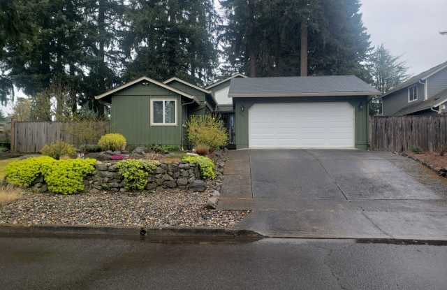 Adorable One-Level House with Huge Backyard in Vancouver!