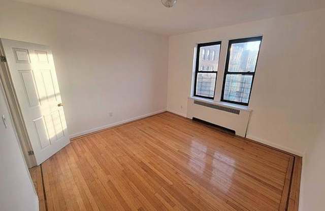 1310 Sheridan Avenue