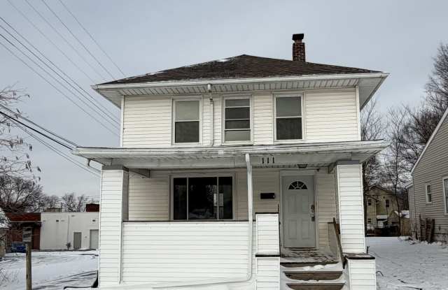 Photo of 111 E Eckman St